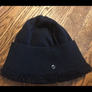 Lululemon Sherpa hat